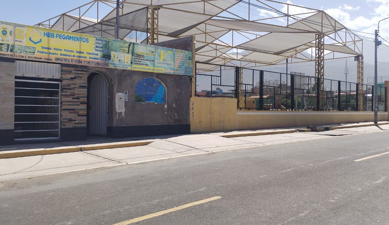 CASA EN VENTA EN CERRO COLORADO SR QUENTA I ARMANDO VENERO VII