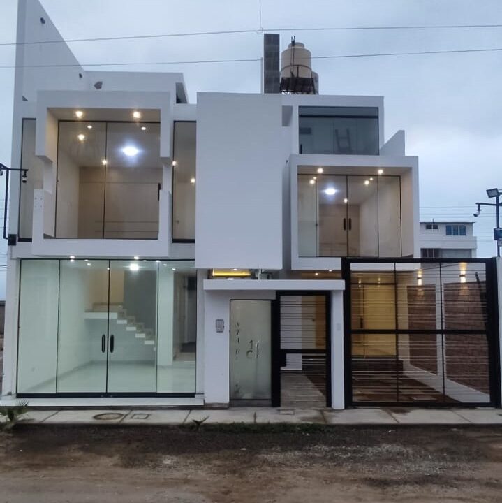 CASA EN VENTA MEJIA MOLLENDO IV