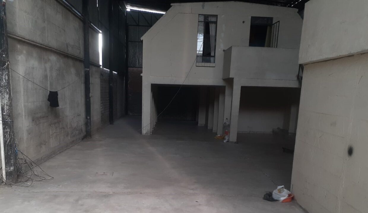 PROPIEDAD ALMACEN PUERTA VERDE IV