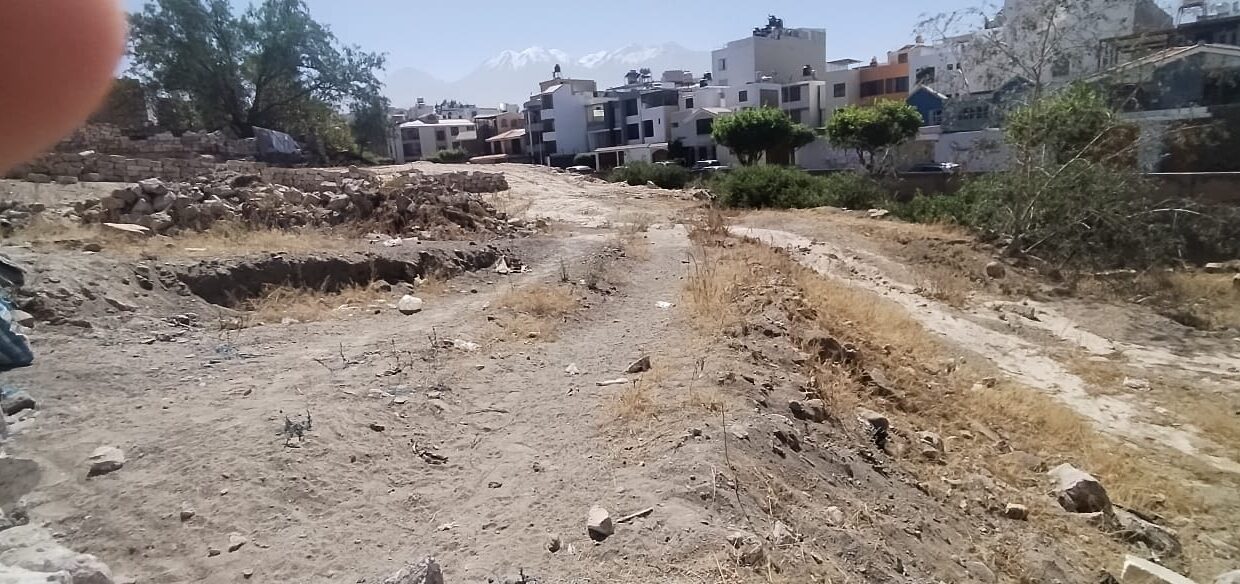 TERRENO EN VENTA EN CERRO COLORADO SR JESUS 511 M2 III