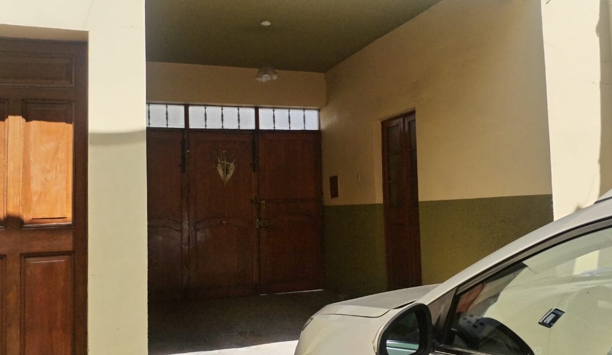 CASA EN VENTA EN CERRO VIEJO 532 M2 CERRO COLORADO X