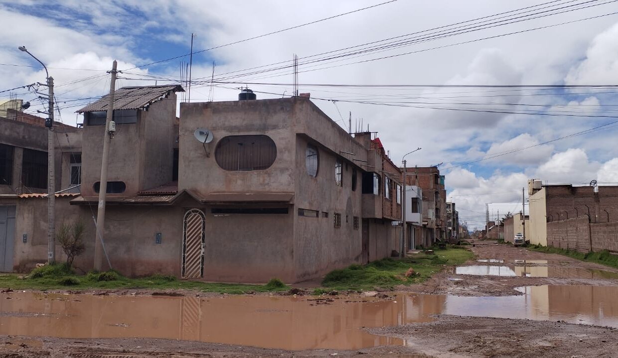 CASA EN VENTA JULIACA CONAUTO 200 M2 2