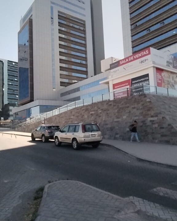 COCHERA CITY CENTER DR RAUL LLERENA IV