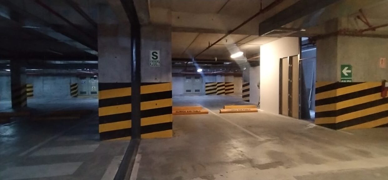 COCHERA CITY CENTER DR RAUL LLERENA VII