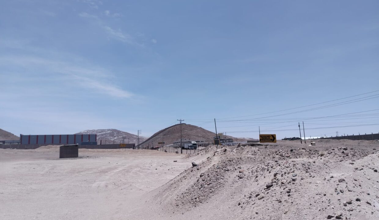 TERRENO EN VENTA LA JOYA KM 48 27 MIL M2 X