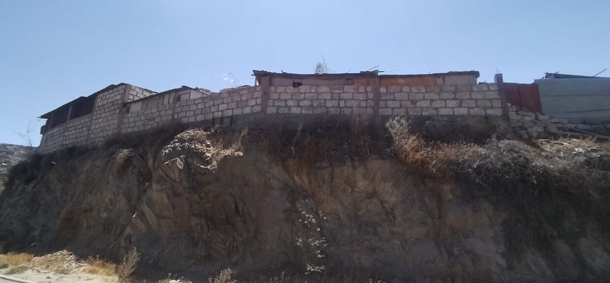 PROPIEDAD EN VENTA COMO TERRENO EN HUNTER 333 M2 SR DUVER VII